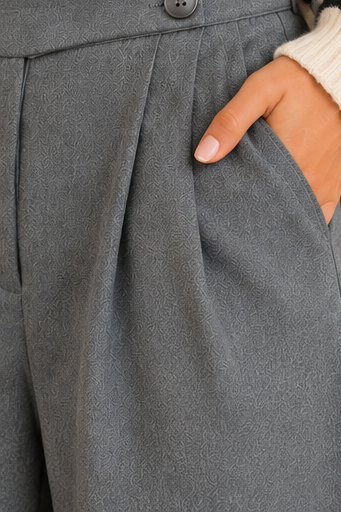 Pantalón gris Tiffosi detalle